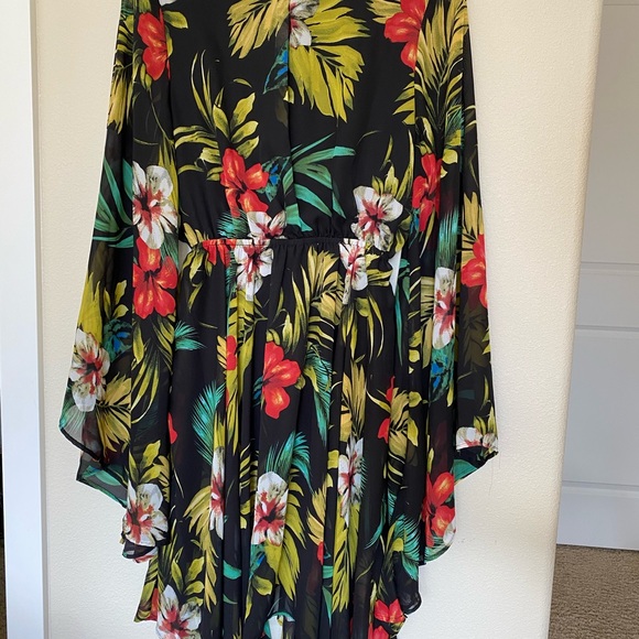 Meghan LA sunset floral bell sleeve mini dress - Picture 6 of 7